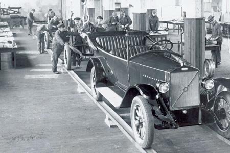 history_of_volvo_d03b_s450x300.jpg
