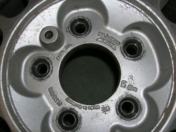 3042588393_1.jpeg